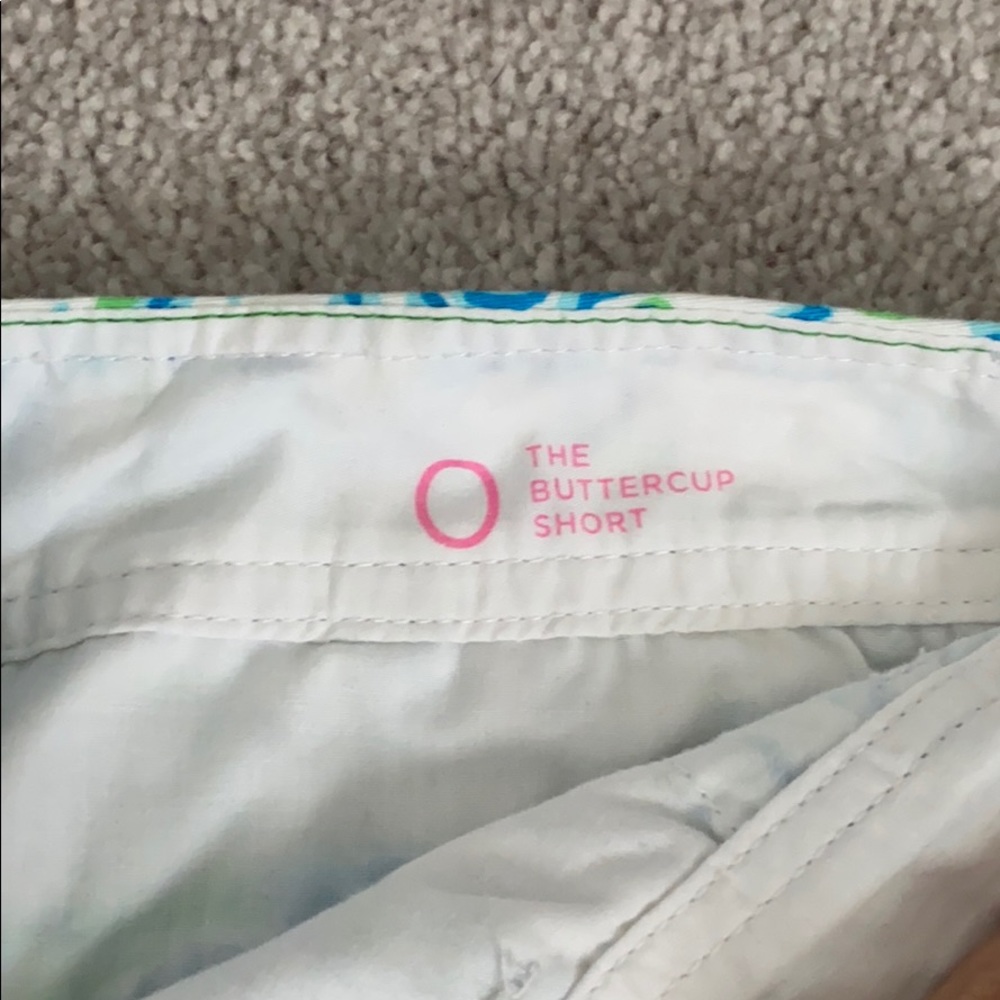 Lilly Pulitzer Size 0 Short - Picture 3 of 3